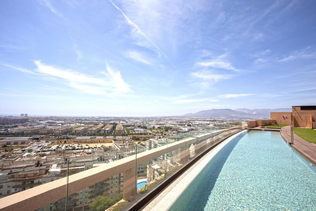 -Malagasunapts-Skygarden Teatinos Pool Playground Экстерьер фото
